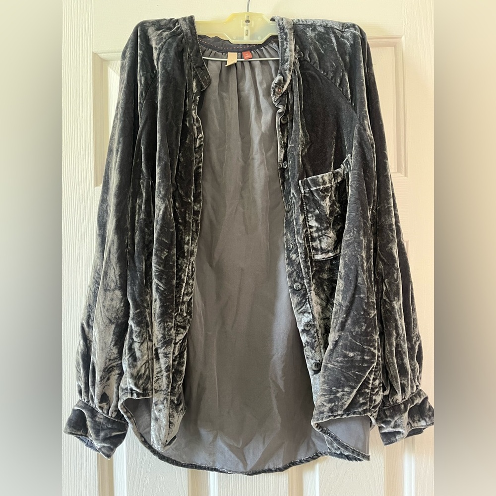 Anthropologie Pilcro Dark Charcoal Velvet Button Up